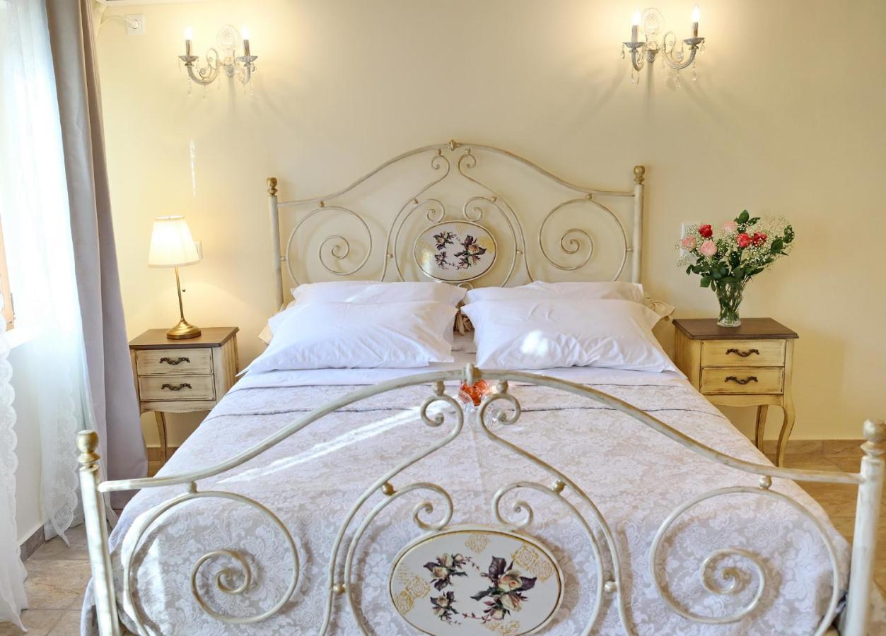 Castellmare Apartment Nafpaktos Екстериор снимка